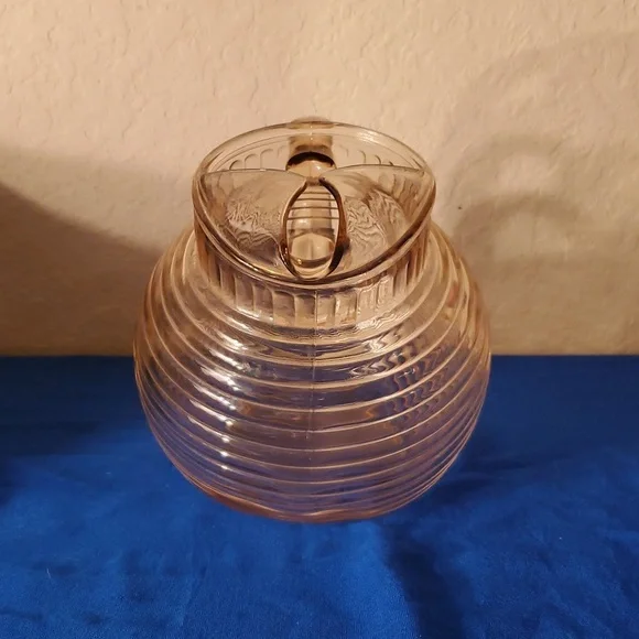 Manhattan Depression Glass Pink Water Tilt Pitcher by Anchor Hocking 80 oz. - Picture 6 of 8